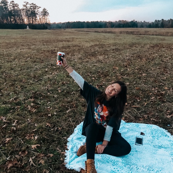 Meet your Posher, Annie - Picture 1 of 1